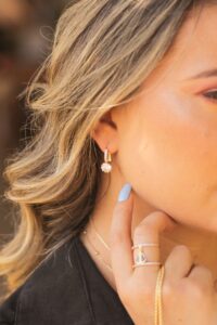 Ear piercing Cardiff beauty salon gabriel dizzi unsplash