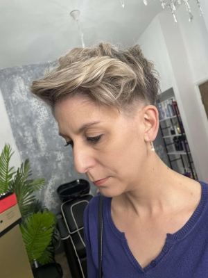 Blonde-Hair-Colour-Specialists-Cardiff