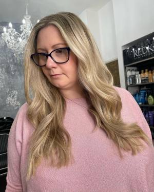 Face-Frame-Hightlights-Cardiff-Hair-Salons