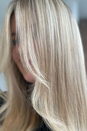 Keratin-Hair-Smoothing-Treatments-Michelle-Marshall-Cardiff-e1733128935844